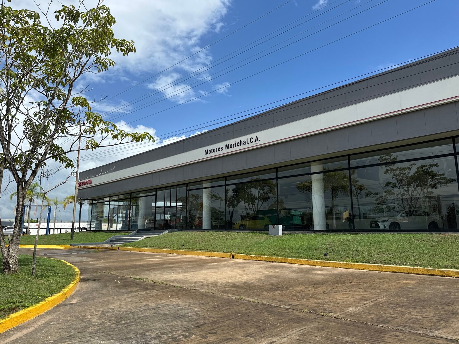 Atenci&oacute;n y servicio en Motores Morichal